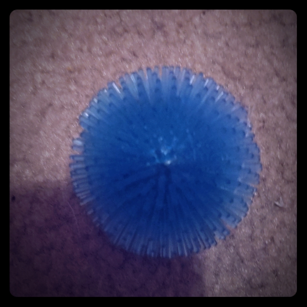 A. Blue light up ball 💙
